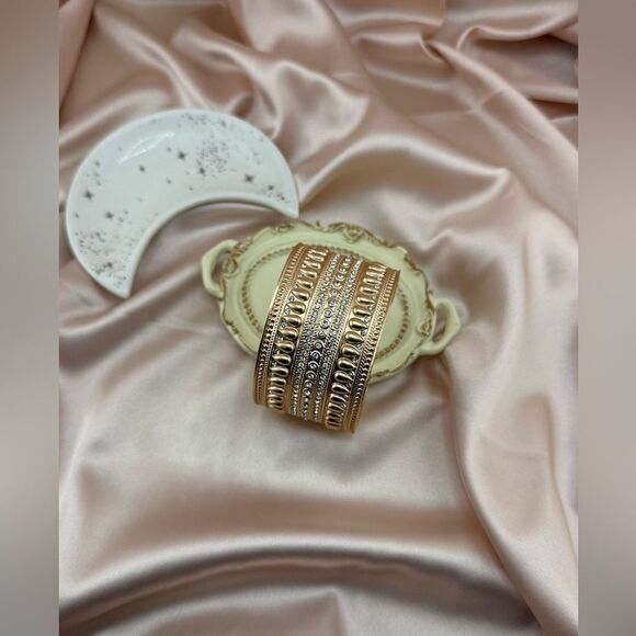 Southern Living Gold-Tone Bracelet – Classic Elegance - Picture 1 of 9